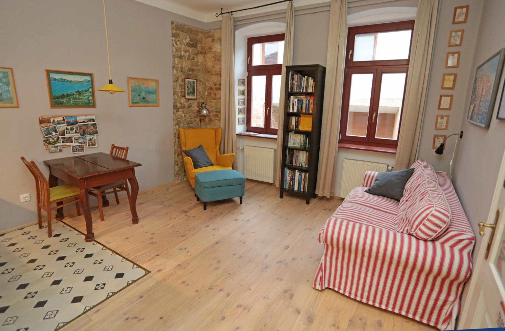 Green Tree Apartment Печ Екстериор снимка